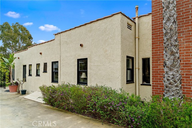 Detail Gallery Image 45 of 51 For 2190 Pacific Ave, Costa Mesa,  CA 92627 - 2 Beds | 2 Baths