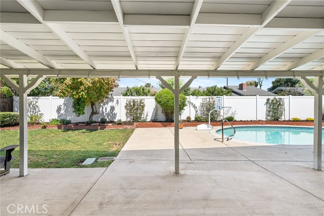 Detail Gallery Image 30 of 35 For 12921 Eveningside Dr, North Tustin,  CA 92705 - 3 Beds | 3 Baths