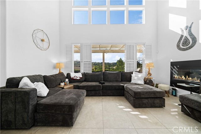 Detail Gallery Image 17 of 45 For 5 Westchester Ct, Coto de Caza,  CA 92679 - 4 Beds | 3 Baths