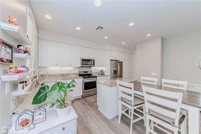 815 255th Street, Harbor City CA: https://media.crmls.org/medias/8860f881-e961-4755-acdb-066dc0e1a0e7.jpg