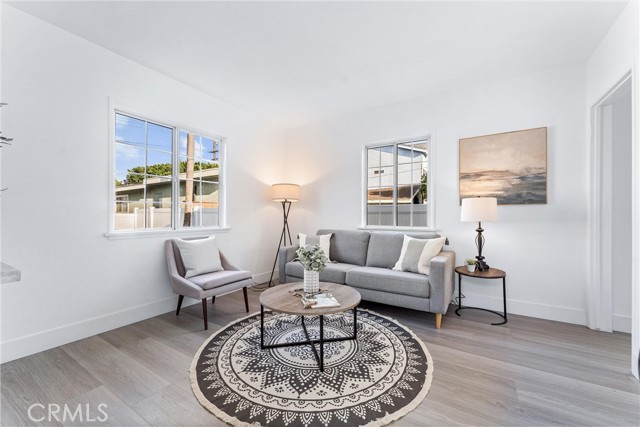 765 Loma Avenue, Long Beach CA: https://media.crmls.org/medias/88619986-bf6e-47d3-a3c7-7f40aceabf21.jpg