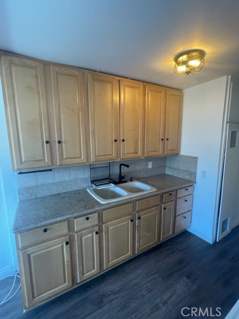 MLS #OC25221815 image #11