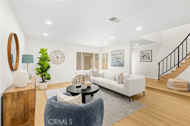6511 E Circulo Dali, Anaheim Hills CA: https://media.crmls.org/medias/8861ec0c-0d2d-43a3-828a-da92da45cb43.jpg