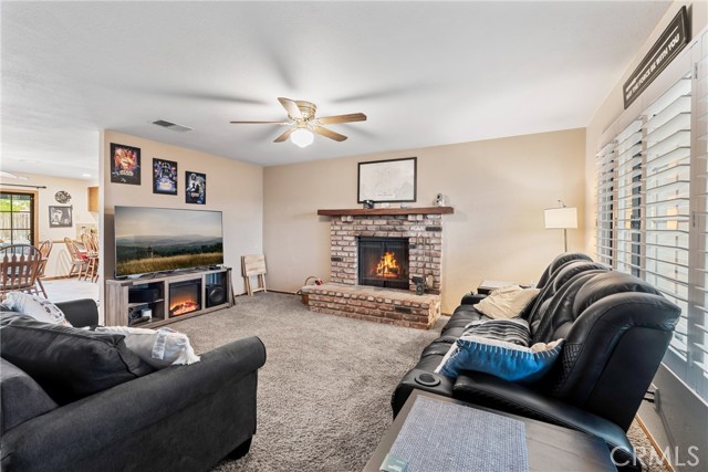 Detail Gallery Image 9 of 39 For 15712 Cashew, Hesperia,  CA 92345 - 3 Beds | 2 Baths