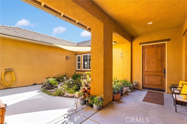 Detail Gallery Image 7 of 75 For 12916 Hyperion Ln, Apple Valley,  CA 92308 - 5 Beds | 3/1 Baths