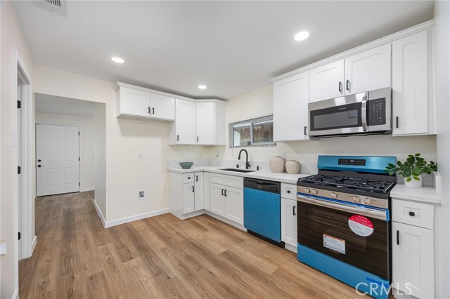 326 Water Street, Bakersfield CA: https://media.crmls.org/medias/88639571-5b45-4525-afff-3a5391a18d08.jpg