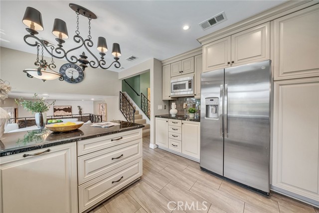 651 N Sunnyslope Avenue, Pasadena CA: https://media.crmls.org/medias/8863b692-91bf-4aa4-8a9b-a61675cbb814.jpg