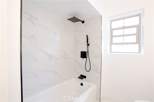 Detail Gallery Image 18 of 38 For 9821 S 8th Ave, Inglewood,  CA 90305 - 3 Beds | 2 Baths