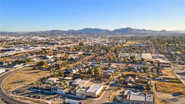 Image 52 of 54 For 1033 3rd Street