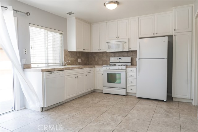 Detail Gallery Image 9 of 27 For 21 Hollowglen #43,  Irvine,  CA 92604 - 2 Beds | 1/1 Baths