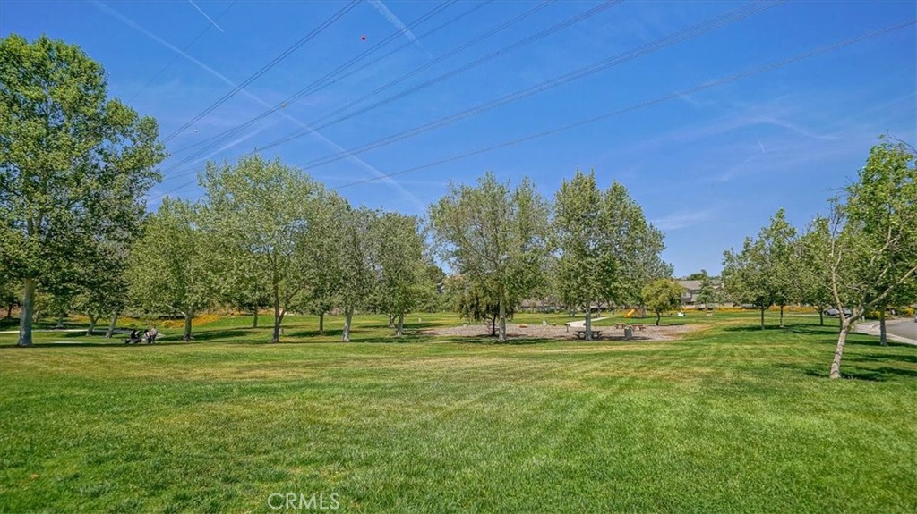 https://media.crmls.org/medias/8865e0a0-75d8-4a5a-9e7f-208806ea0464.jpg?preset=X-Large