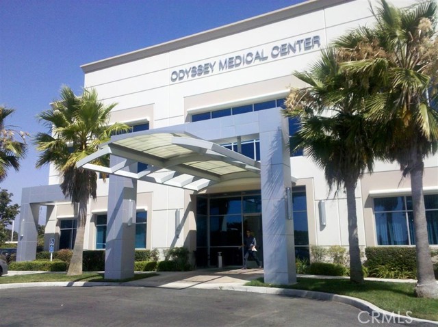 22 Odyssey, Irvine CA: https://media.crmls.org/medias/886626e5-d6f7-46e0-8776-eaa2815d7dcc.jpg