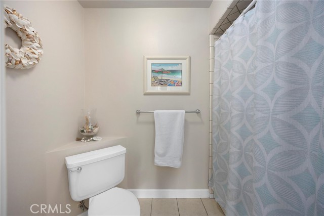 7705 Terry John Avenue, Bakersfield CA: https://media.crmls.org/medias/8866484c-9e08-4b0e-90d5-c4cf07ba18c0.jpg