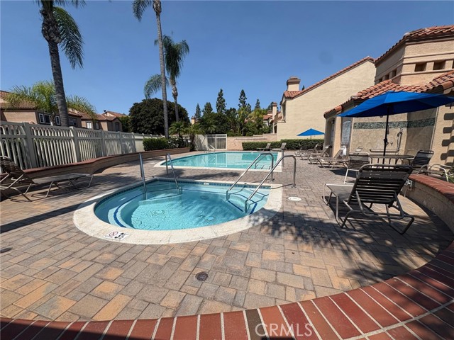 25 Via Falerno, Aliso Viejo CA: https://media.crmls.org/medias/8866b454-ec3d-4ad3-af5c-d8f40228162b.jpg