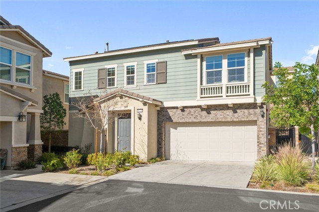 Detail Gallery Image 2 of 31 For 16724 Stags Leap, Fontana,  CA 92336 - 3 Beds | 2/1 Baths