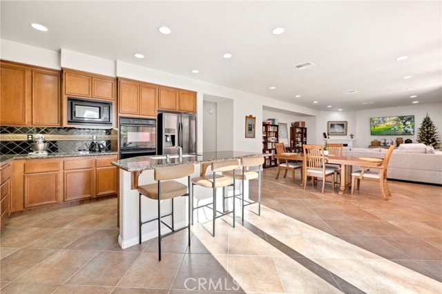 Detail Gallery Image 12 of 52 For 28959 Cumberland, Temecula,  CA 92591 - 4 Beds | 3/1 Baths