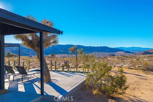 8729 Rock Haven Road, Joshua Tree CA: https://media.crmls.org/medias/88689840-80ef-4e65-9216-26c60031867e.jpg