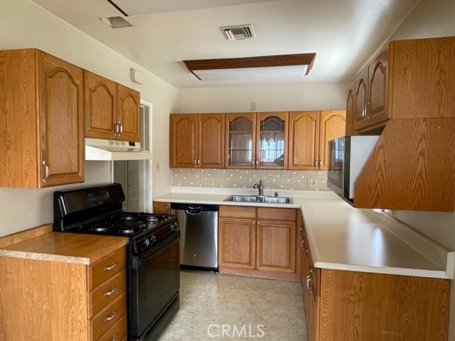 8600 Stansbury Avenue photo 4