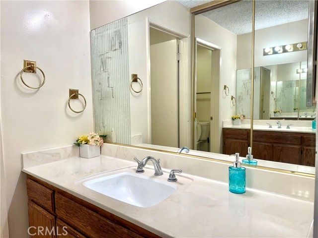 Detail Gallery Image 2 of 35 For 9504 East Naomi Ave, Arcadia,  CA 91007 - 3 Beds | 3 Baths