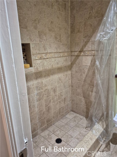 Detail Gallery Image 8 of 14 For 7320 E10 Lennox Ave, Van Nuys,  CA 91405 - 2 Beds | 1/1 Baths