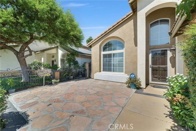 Detail Gallery Image 3 of 31 For 5153 Wenachee Way, Jurupa Valley,  CA 92509 - 4 Beds | 3 Baths