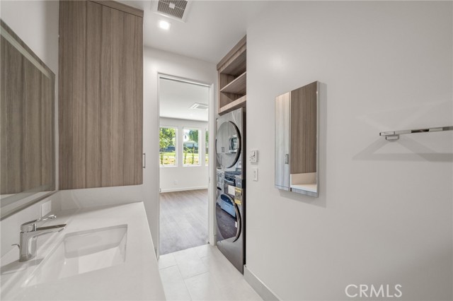 Detail Gallery Image 11 of 12 For 101 via Colusa a,  Redondo Beach,  CA 90277 - 1 Beds | 1 Baths