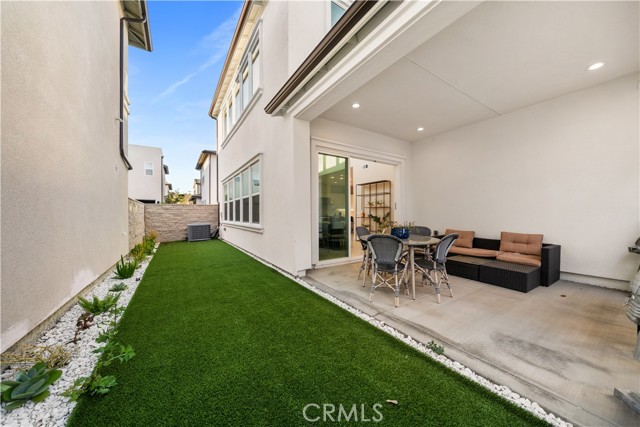 151 Fremont, Lake Forest CA: https://media.crmls.org/medias/886a88bf-076a-486f-b4c7-3a7b6388a7a6.jpg