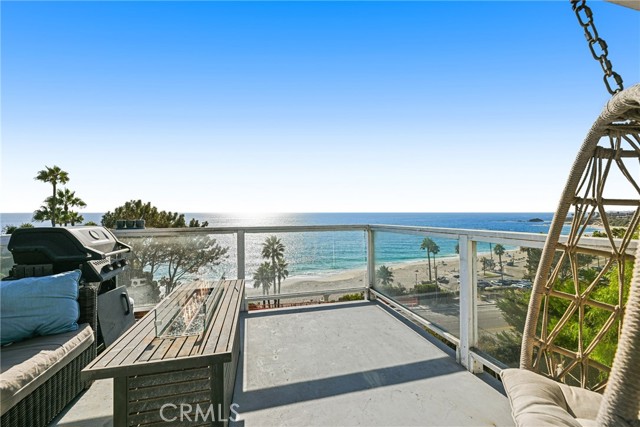 Detail Gallery Image 1 of 44 For 31261 Monterey St, Laguna Beach,  CA 92651 - 2 Beds | 1/1 Baths