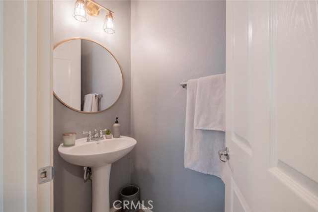 Detail Gallery Image 32 of 37 For 16638 Nicklaus Dr #96,  Sylmar,  CA 91342 - 3 Beds | 2/1 Baths