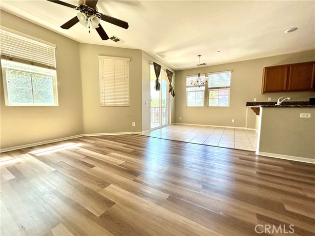 Detail Gallery Image 5 of 11 For 3329 Wind Chime, Perris,  CA 92571 - 2 Beds | 2 Baths