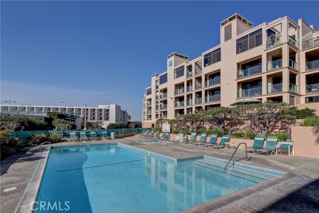 130 The Village, Redondo Beach, California 90277, 2 Bedrooms Bedrooms, ,2 BathroomsBathrooms,Residential,Sold,The Village,SB22111642