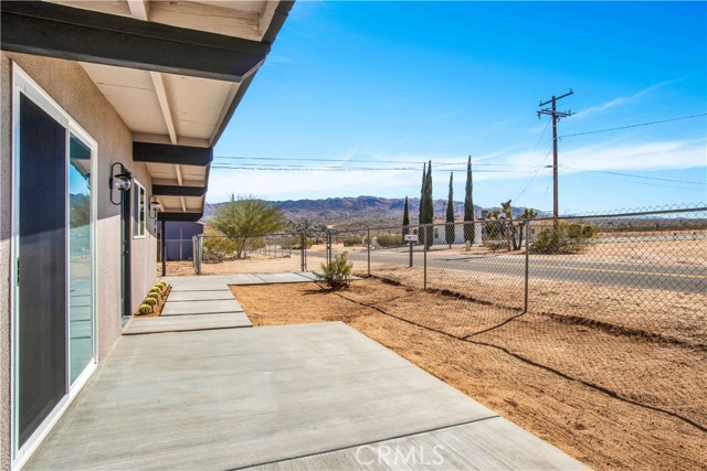 Detail Gallery Image 15 of 23 For 6029 Sunset Rd, Joshua Tree,  CA 92252 - 2 Beds | 1 Baths