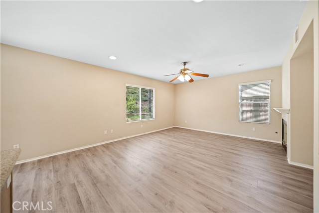 Detail Gallery Image 5 of 44 For 32057 Meadow Wood Ln, Lake Elsinore,  CA 92532 - 4 Beds | 2/1 Baths