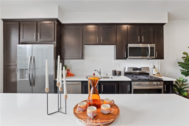 Detail Gallery Image 10 of 21 For 29 Bigsby Dr, Stanton,  CA 90680 - 2 Beds | 2/1 Baths