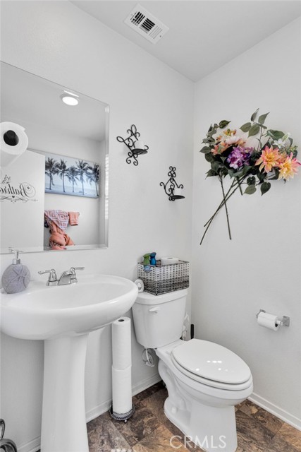 Detail Gallery Image 30 of 63 For 14482 Sweetgrass Pl, Victorville,  CA 92394 - 6 Beds | 2/1 Baths