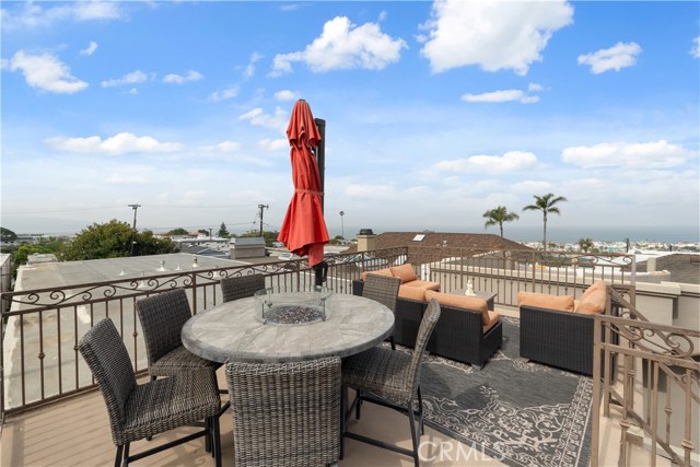 Detail Gallery Image 16 of 38 For 729 Longfellow Ave, Hermosa Beach,  CA 90254 - – Beds | – Baths
