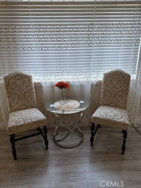 Detail Gallery Image 5 of 24 For 16165 Windcrest Dr, Fontana,  CA 92337 - 3 Beds | 2/1 Baths