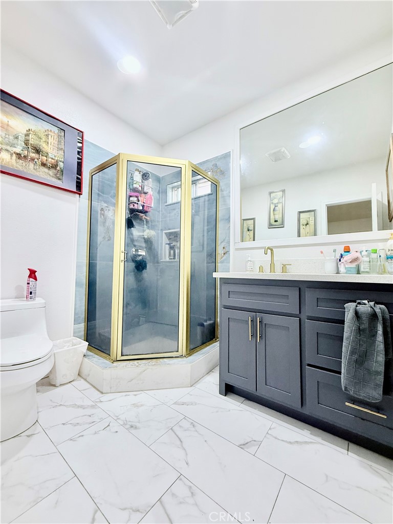 https://media.crmls.org/medias/88701c27-ecc6-482a-97b0-93f06f599f51.jpg?preset=X-Large
