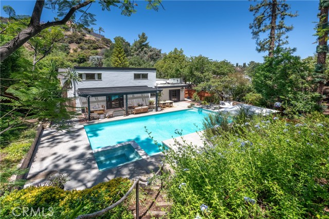 Detail Gallery Image 28 of 28 For 16990 Escalon Dr, Encino,  CA 91436 - 3 Beds | 2/1 Baths