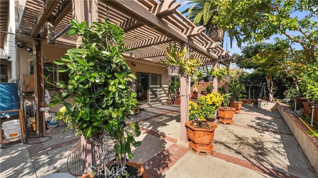 Detail Gallery Image 27 of 32 For 14272 Saarinen Ct, Irvine,  CA 92606 - 4 Beds | 2/1 Baths