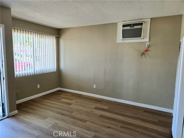 Image 3 of 10 For 961 Kimball Avenue