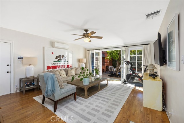 Detail Gallery Image 15 of 43 For 5306 Norwich Ave, Sherman Oaks,  CA 91411 - 3 Beds | 2 Baths