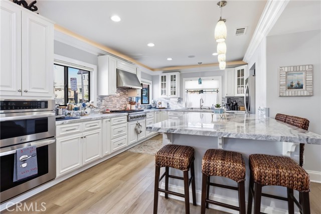 Detail Gallery Image 12 of 42 For 6600 E Ocean, Long Beach,  CA 90803 - 3 Beds | 3/1 Baths