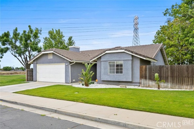 Detail Gallery Image 3 of 31 For 11617 Cactus Dr, Bakersfield,  CA 93312 - 3 Beds | 2 Baths