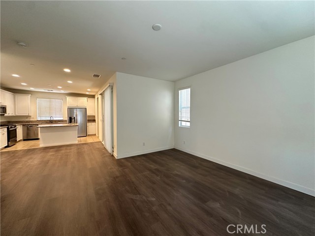 712 Ash Lane, Pomona CA: https://media.crmls.org/medias/887379bd-d2db-4ba9-bdb1-3ed2176ae92c.jpg
