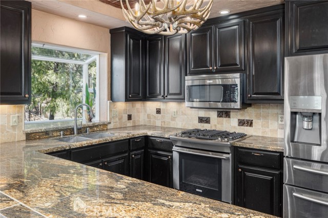 Detail Gallery Image 22 of 63 For 53875 Dogwood Creek, Bass Lake,  CA 93604 - 4 Beds | 2/1 Baths