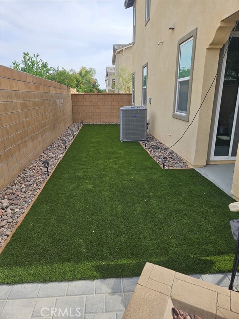 639 Via Firenze, Cathedral City CA: https://media.crmls.org/medias/8873e6ac-5585-442c-a0b1-46006d1dc21c.jpg