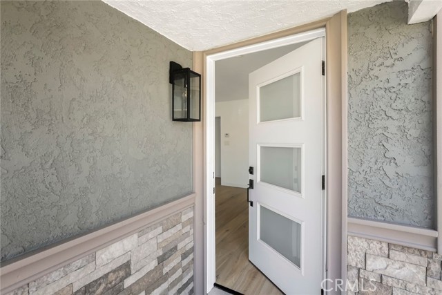 Detail Gallery Image 6 of 37 For 13005 Jefferson Ave, Hawthorne,  CA 90250 - 2 Beds | 1 Baths