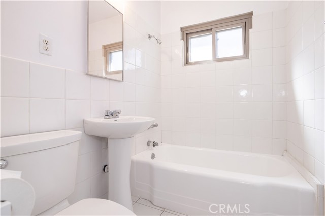 Detail Gallery Image 22 of 39 For 10817 Cantara St, Sun Valley,  CA 91352 - 2 Beds | 1 Baths