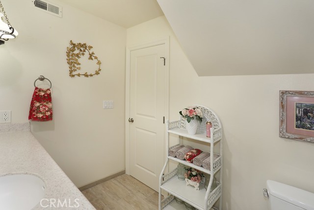 Detail Gallery Image 24 of 59 For 14781 Bridgeport, Tustin,  CA 92780 - 3 Beds | 2/1 Baths